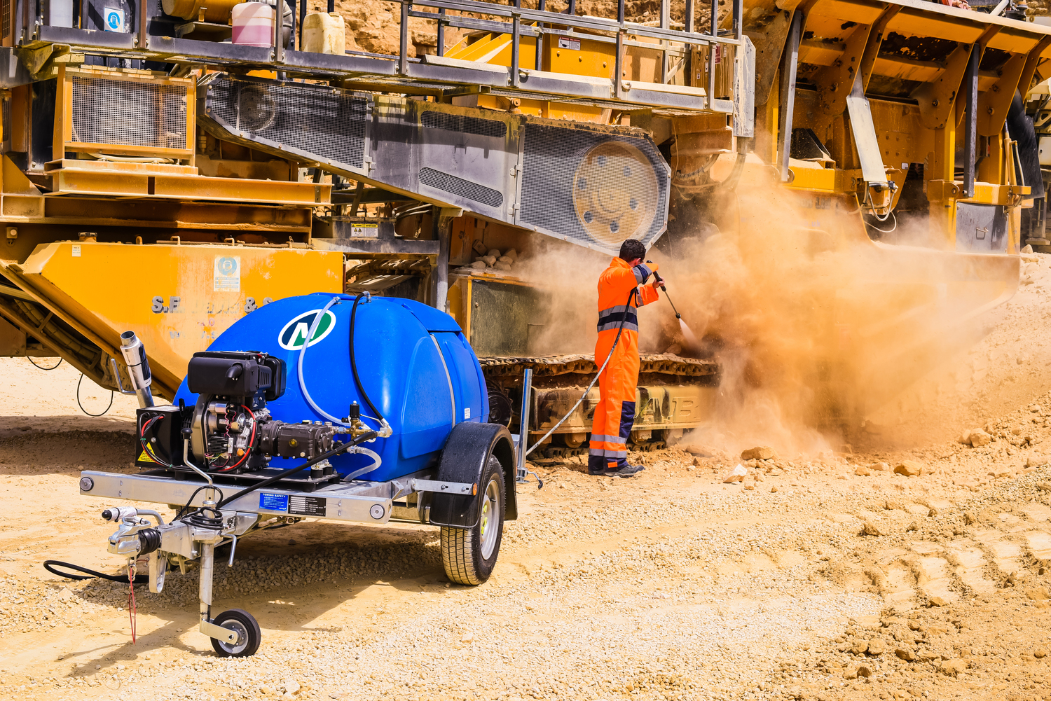 Road Water Bowsers c/w Pressure Washer Nixon Hire